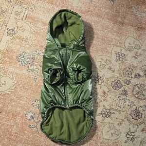Rachel Zoe Shiny Green Fleece Lined Removeable Hood Back Pocket Dog Coat Sz L